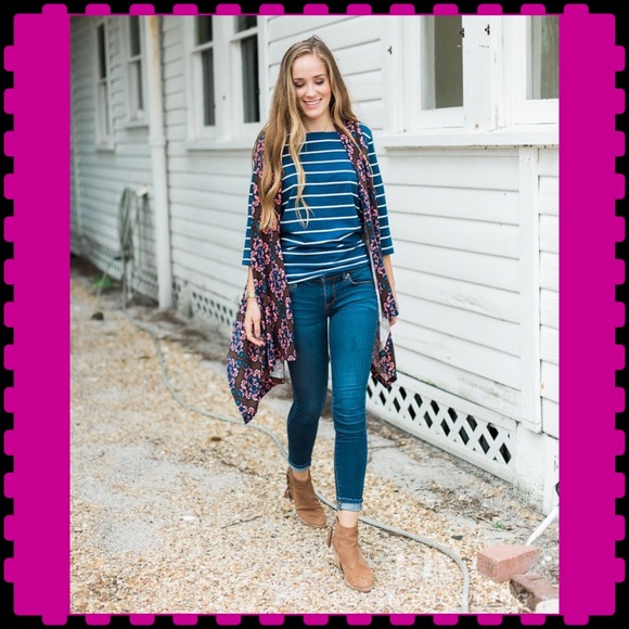 Cardigan Versatility Vintage Design - Picture 2 of 5